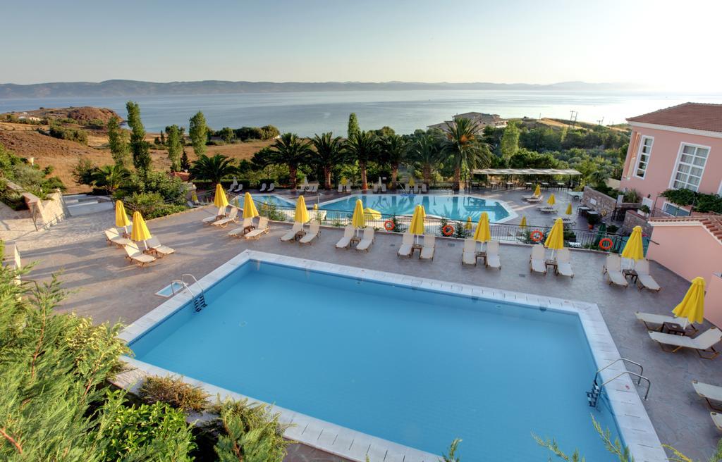 Sunrise Resort Hotel Mithimna Extérieur photo
